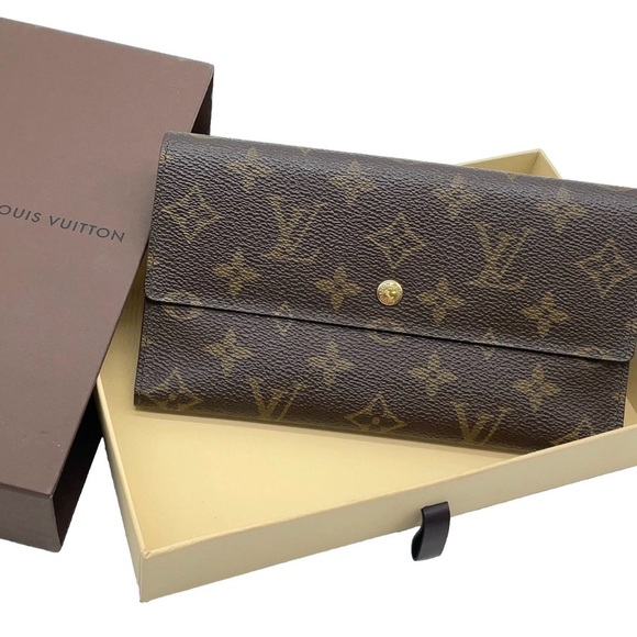 Auth Louis Vuitton Monogram
Portefeuille International MI0921 - Picture 4 of 12
